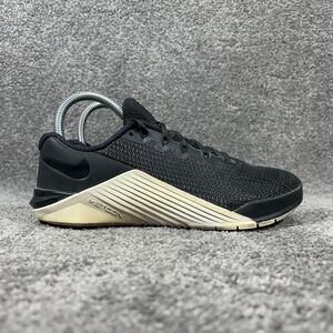 Nike Metcon 5 AO2982-010 Women’s Size 7 Black White Gym Training Shoes Used